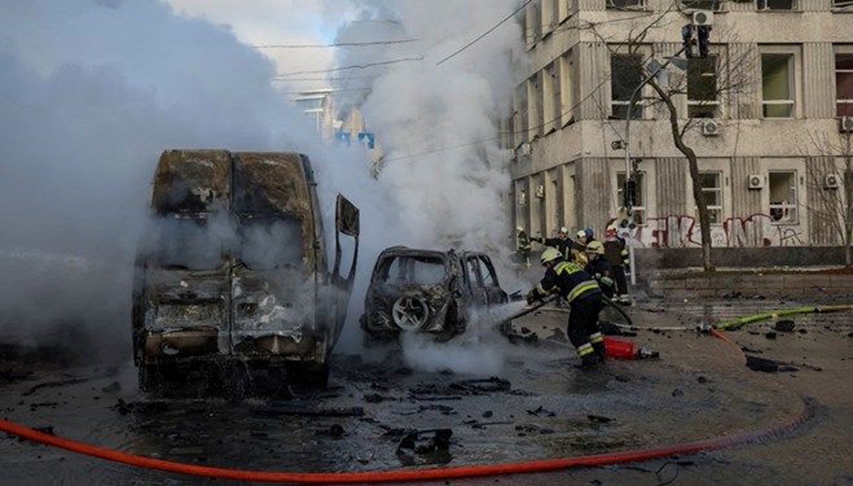 Rus güçlerinden başkent Kiev'in de olduğu Ukrayna'daki kentlere füze saldırısı