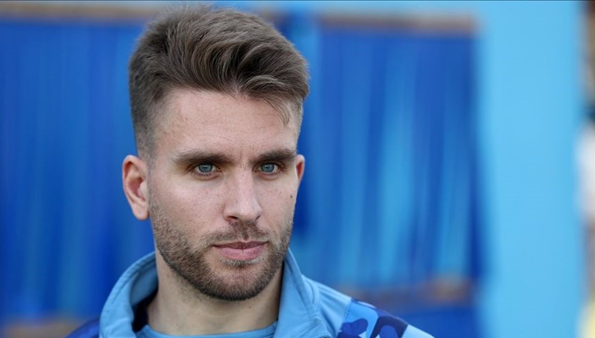 Adana Demirspor Rodrigues ile yollarını ayırdı Adana Demirspor Rodrigues ile yollarını ayırdı