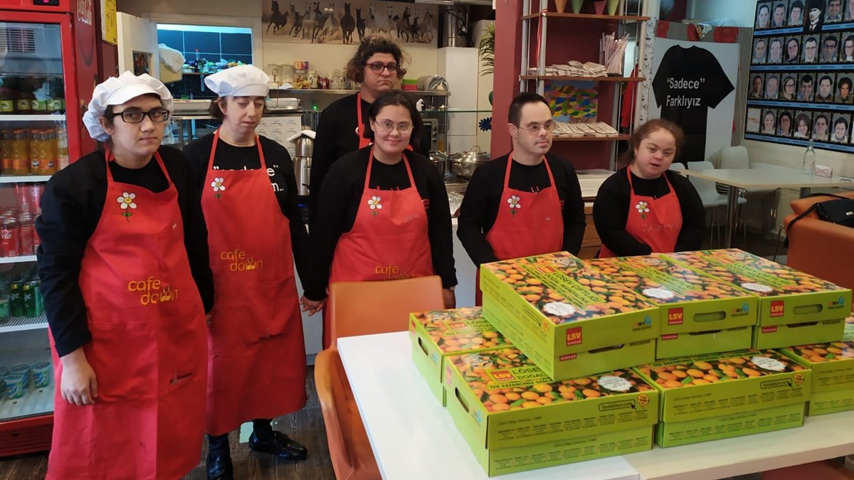 Futbolculardan Losemi Hastasi Cocuklar Icin Iki Ton Iyilik Saglik Haberleri Ntv