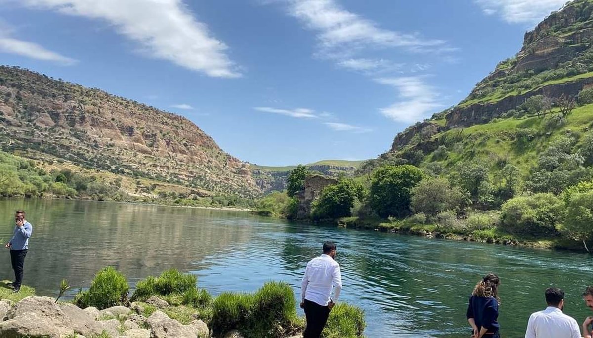 Yüzmek için girdiği Dicle Nehri'nde kayboldu