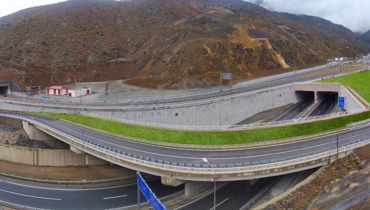 Kürtün Ayrım Kavşağı ve Tüneli yarın açılıyor