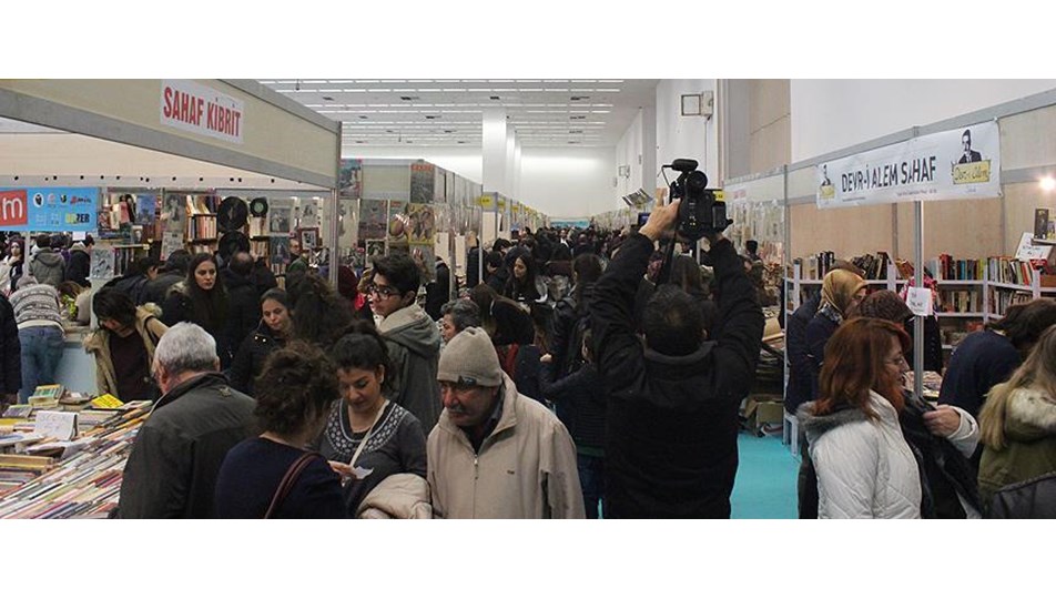 11. Ankara Kitap Fuarı'na yoğun ilgi