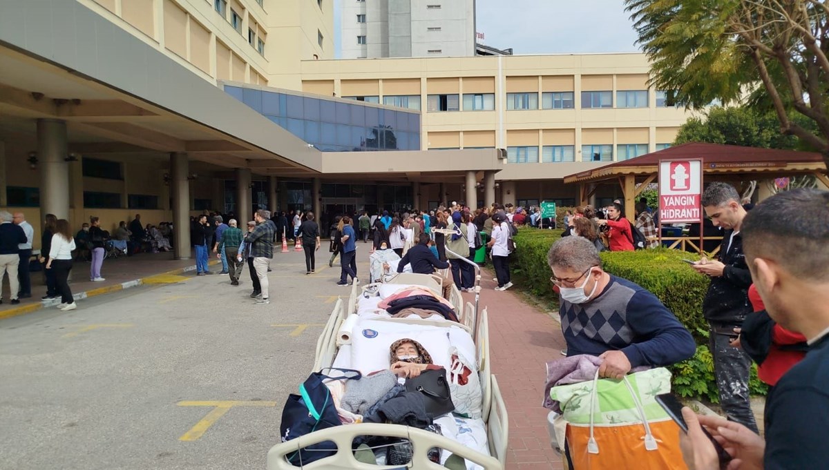 Akdeniz Üniversitesi Hastanesi'nde yangın