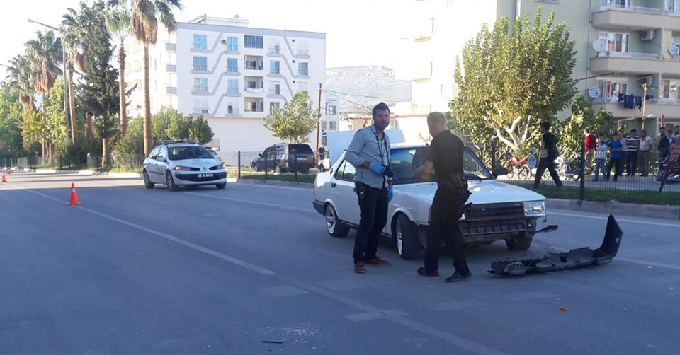 Mersin'de içinde çocukların olduğu otomobile pompalı tüfekle saldırı - 1