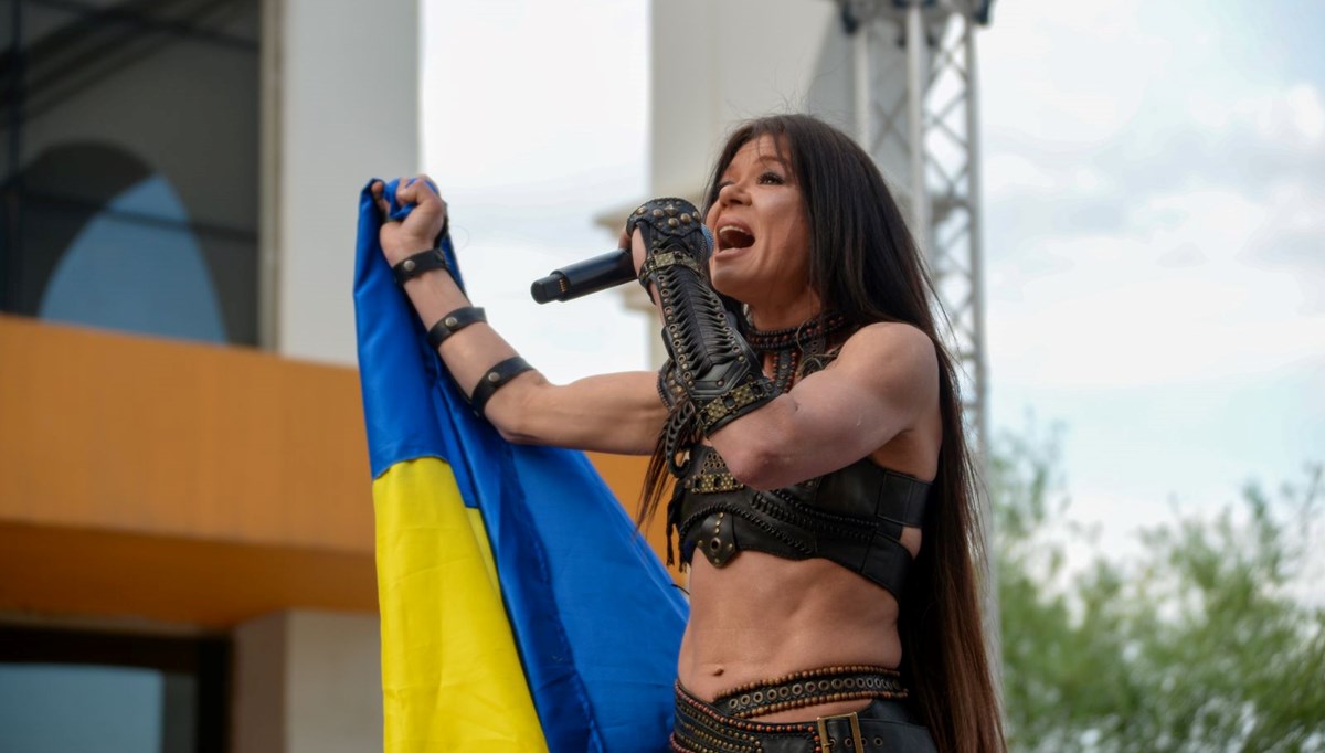 2004 Eurovision birincisi Ruslana Ukrayna vatandaşları için Antalya'da sahnedeydi