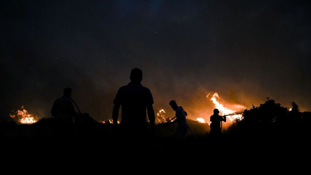 İzmir Çeşme'de orman yangını: Üç mahalle tahliye edildi, karayolu kapatıldı - 5