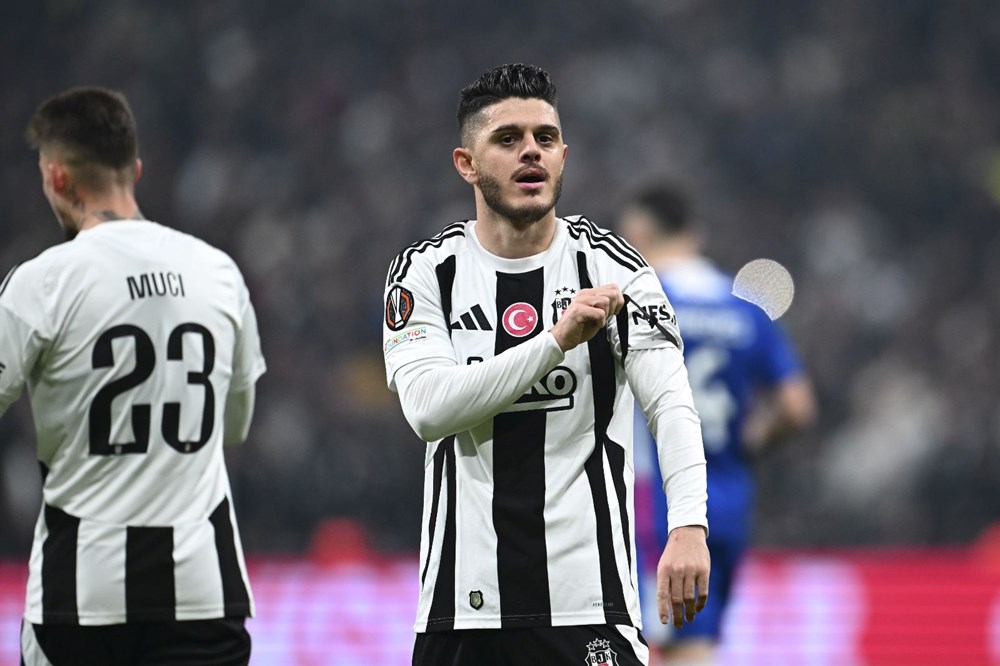 Beşiktaş Athletic'in yenilmezlik serisine son verdi: 4 gollü galibiyet - 5
