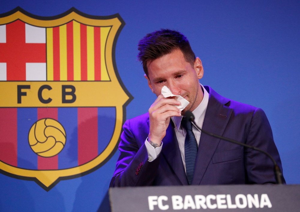 Bir devrin sonu: Lionel Messi, Barcelona'ya gzyalar iinde veda etti