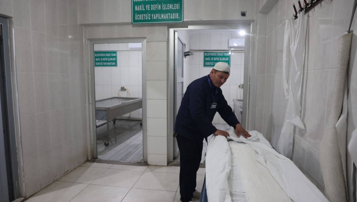 Depremde günde ortalama 40 cenaze yıkayan gassal konuştu: