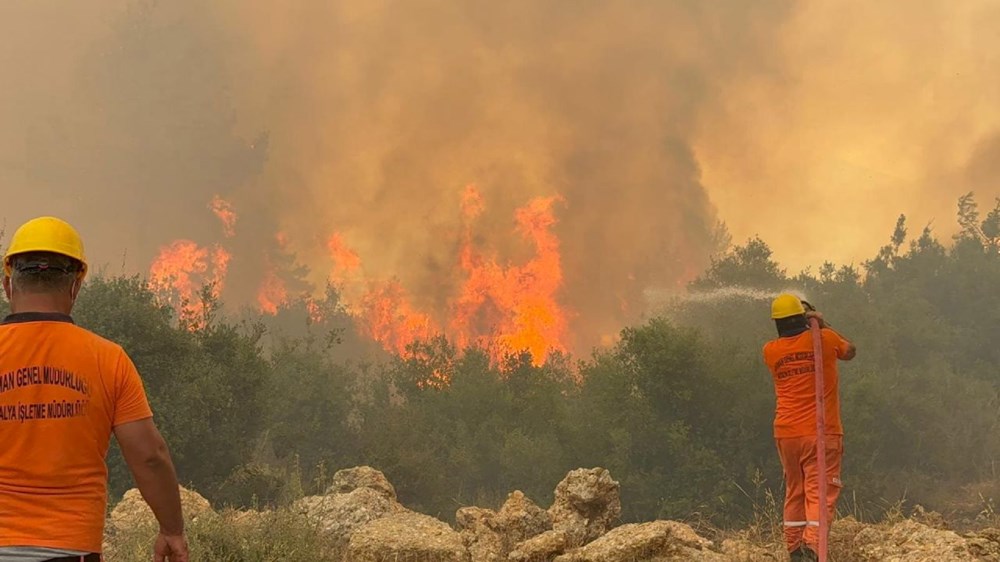 Bursa'yı alevler sardı: Üç ilçe tehdit altında - 16