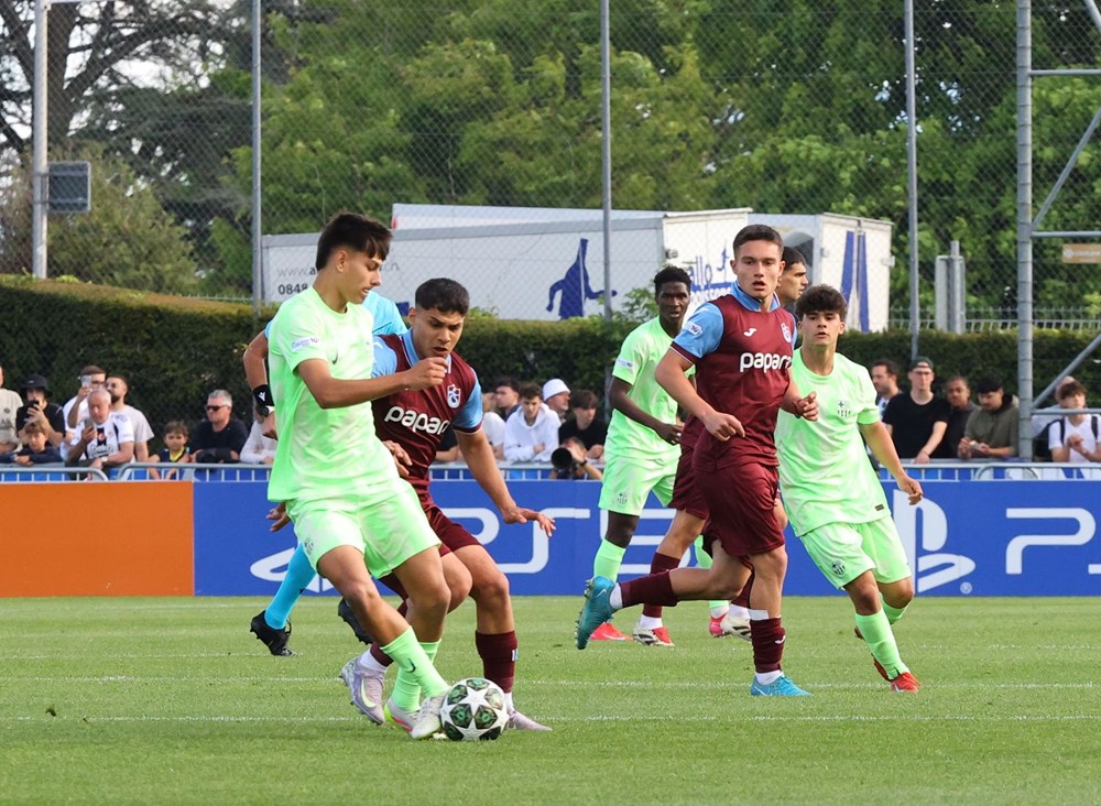 Teşekkürler çocuklar: Trabzonspor U19, Gençlik Ligi'nde 2. oldu 73