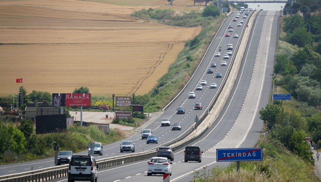 İstanbul-Tekirdağ kara yolunda bayram yoğunluğu