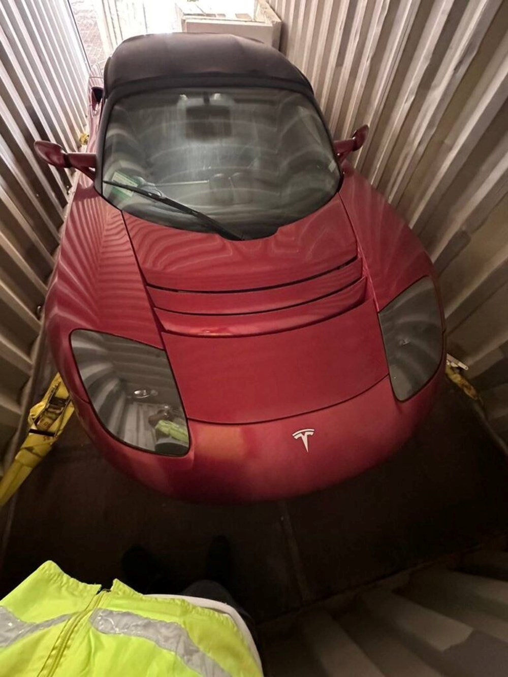 Çin'de terk edilen Tesla Roadster'lara 2 milyon dolarlık teklif - 7