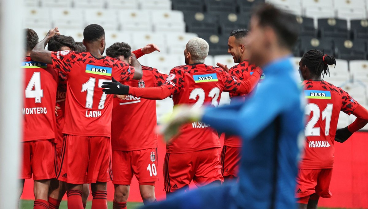 SON DAKİKA: Beşiktaş Türkiye Kupası'nda çeyrek finale yükseldi