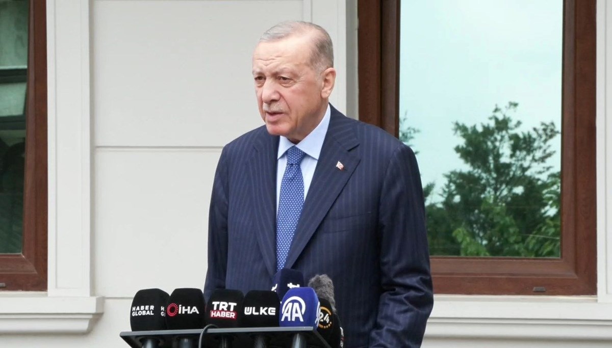Cumhurbaşkanı Erdoğan'dan Özgür Özel ile görüşmesine ilişkin açıklama: Siyaset yumuşama dönemine girdi Cumhurbaşkanı Erdoğan'dan Özgür Özel ile görüşmesine ilişkin açıklama: Siyaset yumuşama dönemine girdi