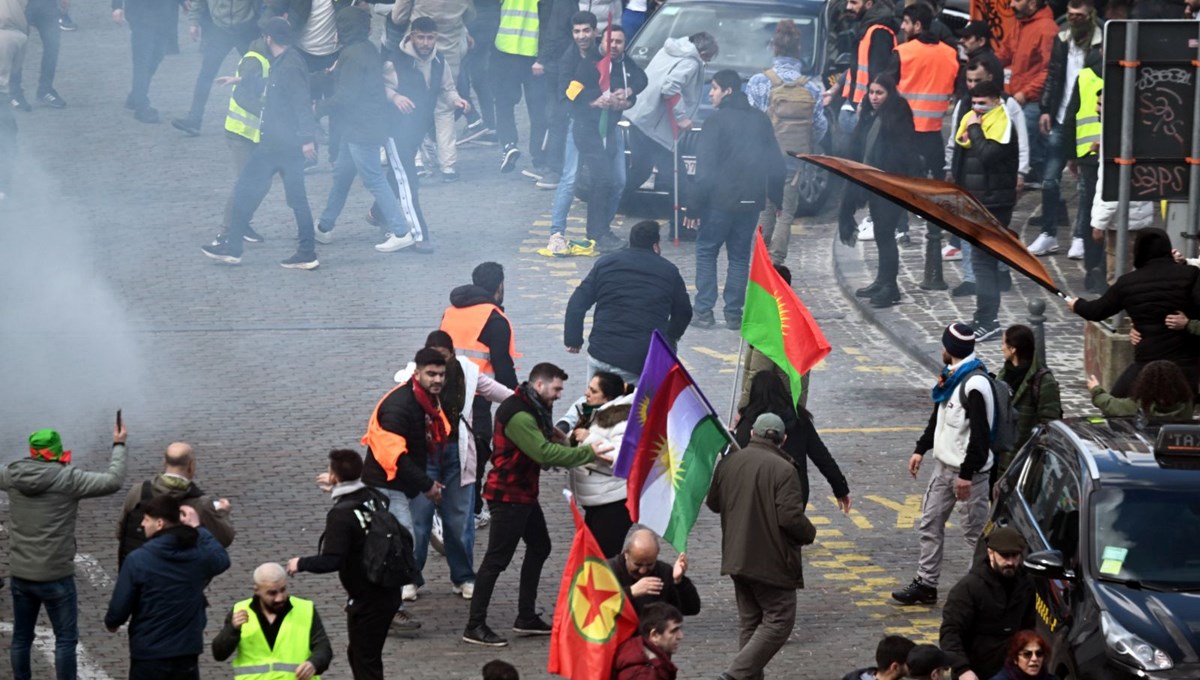 Belçika'da PKK provokasyonuna tepki | Dışişleri Bakanlığı: PKK, barışı tehdit ettiğini bir kez daha gösterdi Belçika'da PKK provokasyonuna tepki | Dışişleri Bakanlığı: PKK, barışı tehdit ettiğini bir kez daha gösterdi