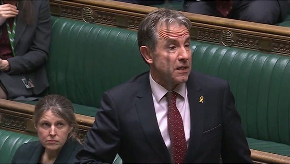 İngiliz vekile çocuk istismarı suçlaması: Gözaltına alındı