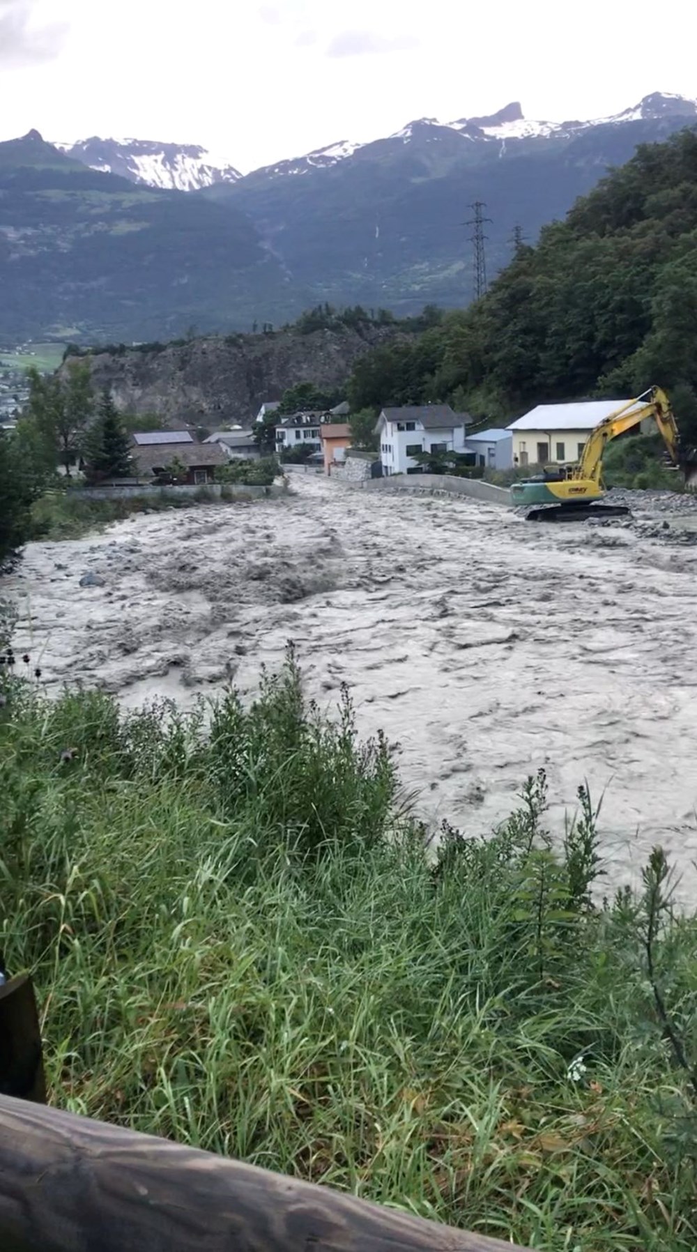 İsviçre'de sel: 1 kişi hayatını kaybetti - 3