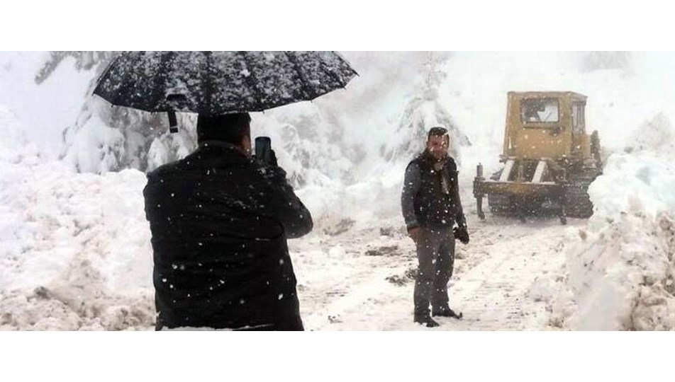 30 madenci şantiyede mahsur kaldı