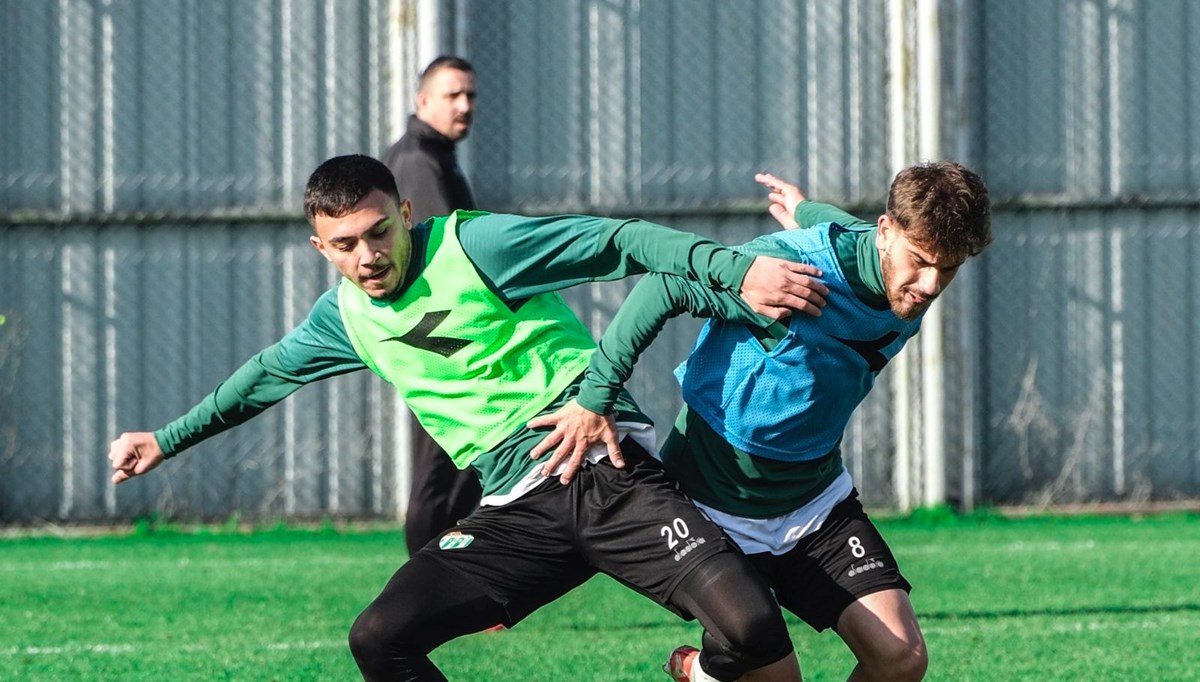 Bursaspor’da Diyarbekirspor maçı hazırlıkları sürüyor Bursaspor’da Diyarbekirspor maçı hazırlıkları sürüyor