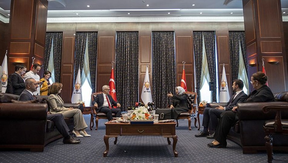 Siyasette bayramlaşma programları netleşiyor