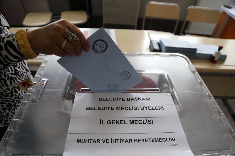 تركيا اليوم من فاز في المدن الكبرى؟ فاز حزب الشعب الجمهوري بـ 14 مقعدًا، بينما فاز حزب العدالة والتنمية بـ 12 من فاز في المدن الكبرى؟ فاز حزب الشعب الجمهوري بـ 14 مقعدًا، وفاز حزب العدالة والتنمية بـ 12 مدينة حضرية - 23