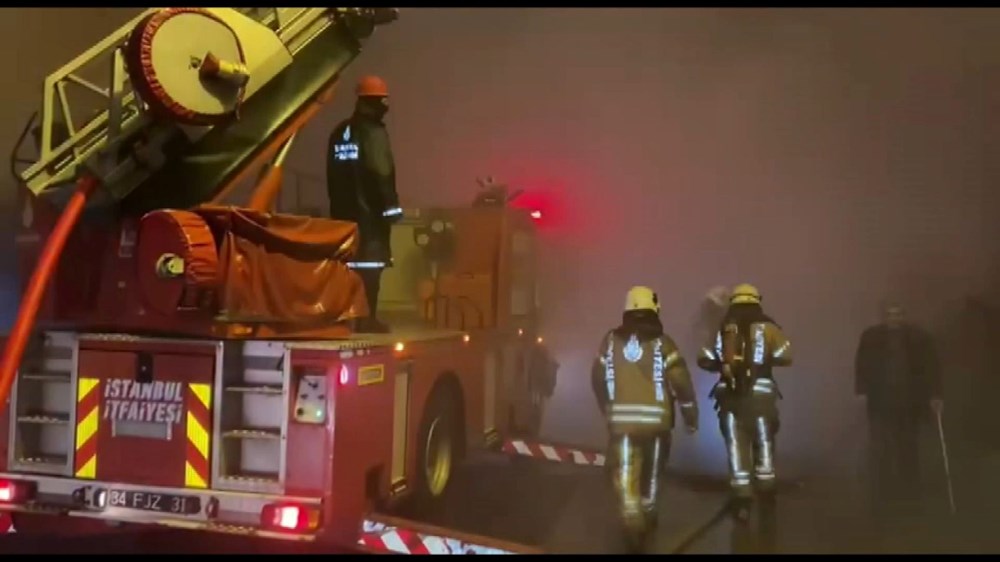 Beykoz'da marangoz atölyesinde yangın - 3