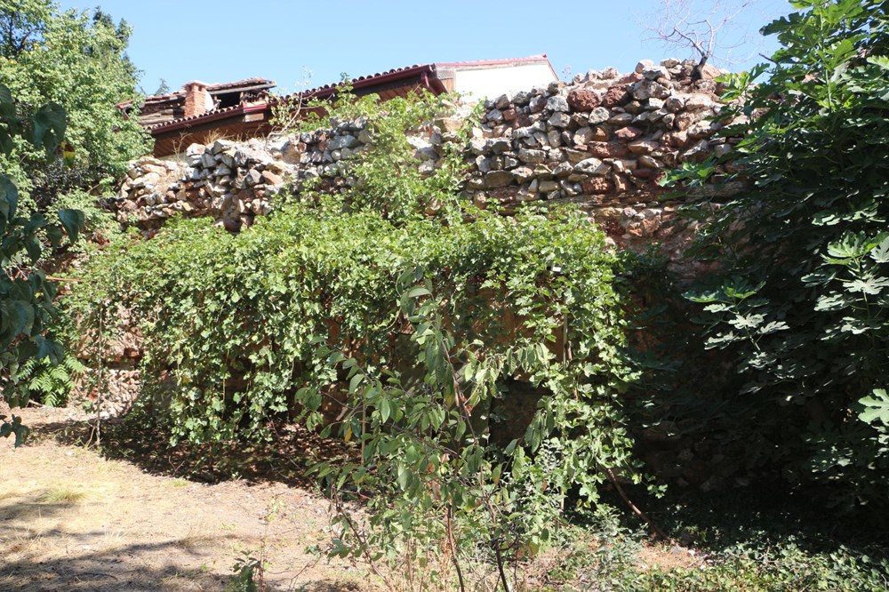 Tarihi han 6,5 milyon TL'ye satılığa çıkarıldı - 6