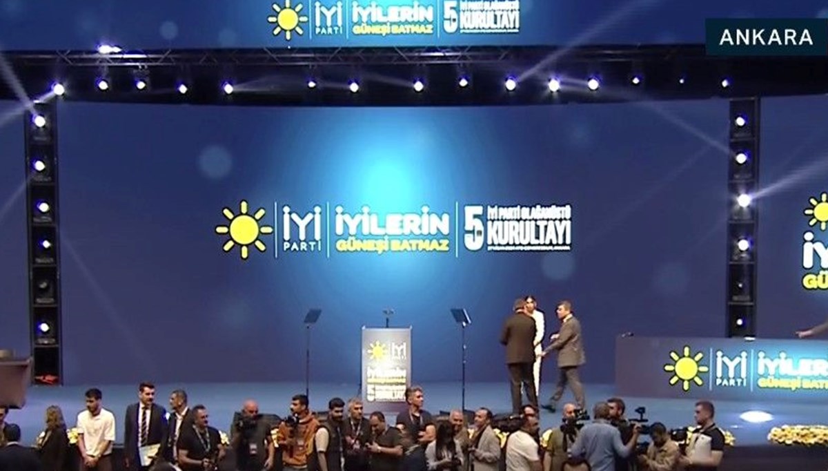 İYİ Parti'de kurultay günü İYİ Parti'de kurultay günü