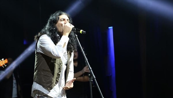 Murat Kekilli, sağlık çalışanları için online konser verdi