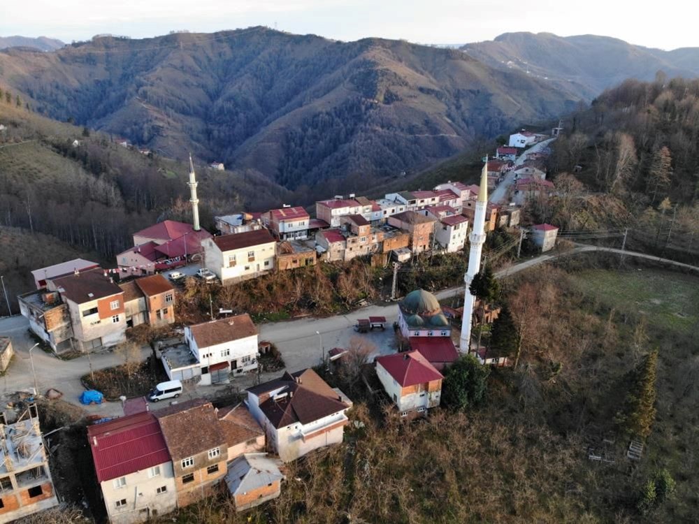 Karadeniz fıkrası gibi! Aynı caddede farklı 2 iftar saati - 6