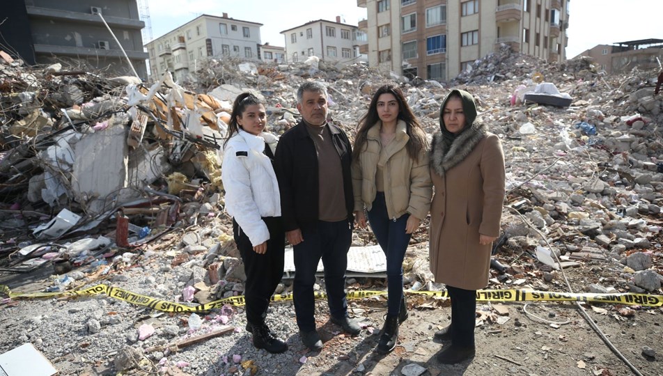 'Takma diş' ikinci depremde enkaz altında kalmaktan kurtardı