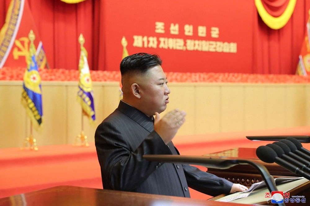 Kim Jong-Un zayıfladı, boynu ortaya çıktı - 11