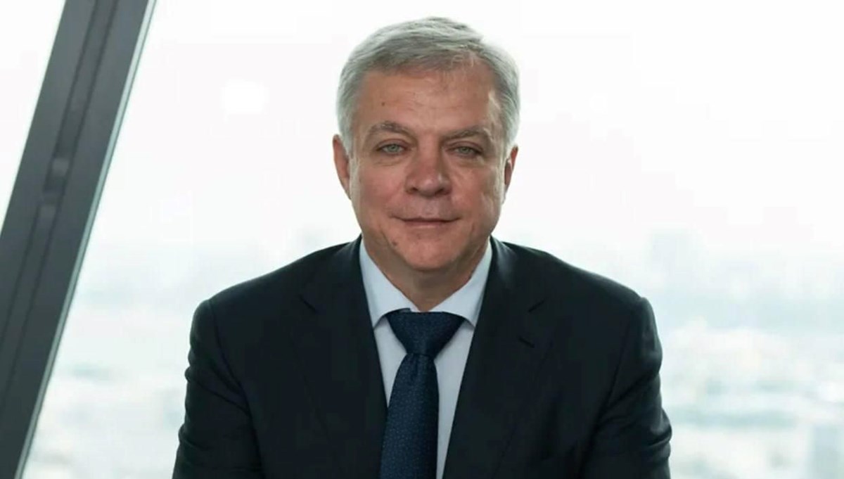 Rus yönetici penceren düştü