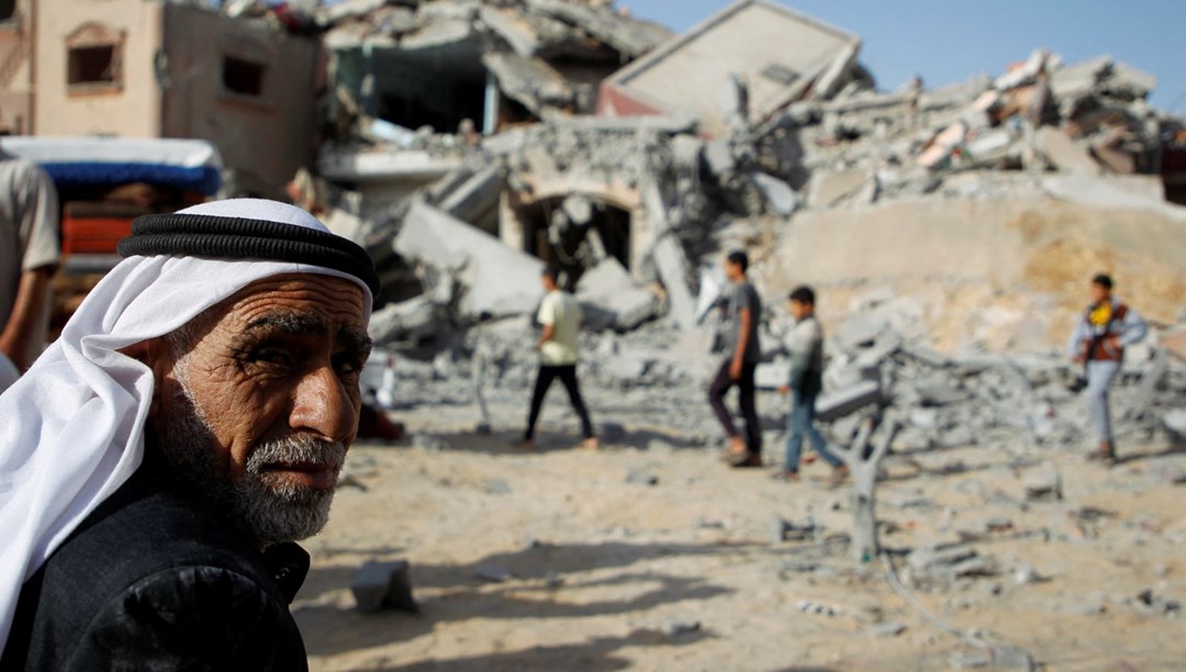 İsrail ordusu Refah'a girmeye hazırlanıyor: Filistinlilerin tahliyesi başladı