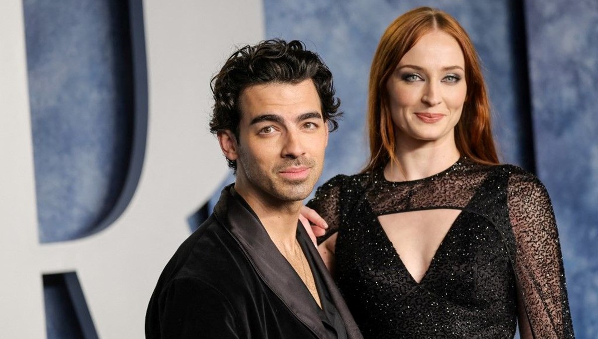 Sophie Turner ile Joe Jonas boşanıyor Sophie Turner ile Joe Jonas boşanıyor