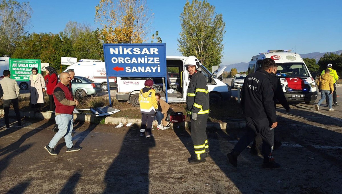 İşçi servisleri kaza yaptı İşçi servisleri kaza yaptı