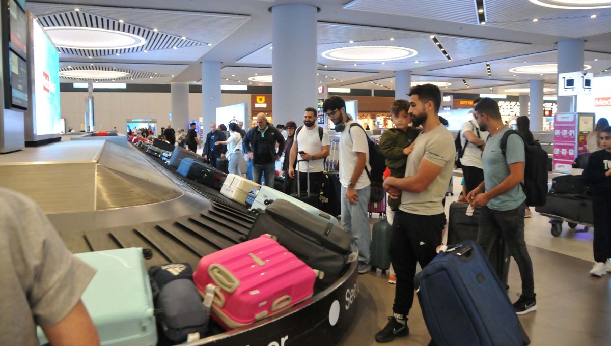 İstanbul Havalimanı’nda Lübnan yoğunluğu İstanbul Havalimanı’nda Lübnan yoğunluğu