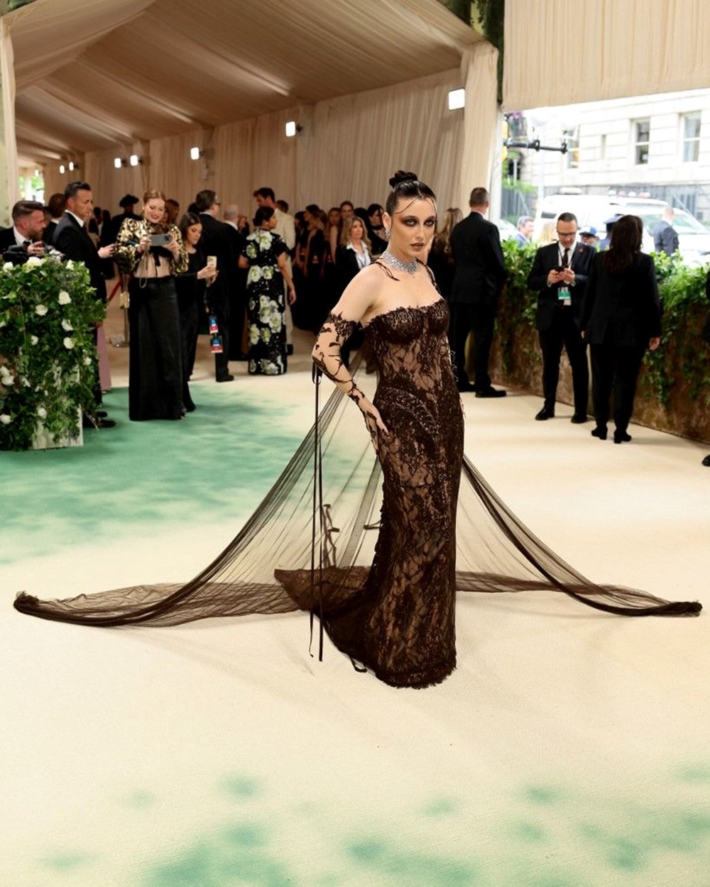 Modanın ən böyük gecəsi Met Gala-da zəriflik yarışı - 13