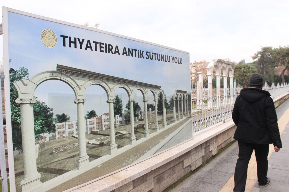 Akhisar'da antik şehirle modern şehir iç içe - 24