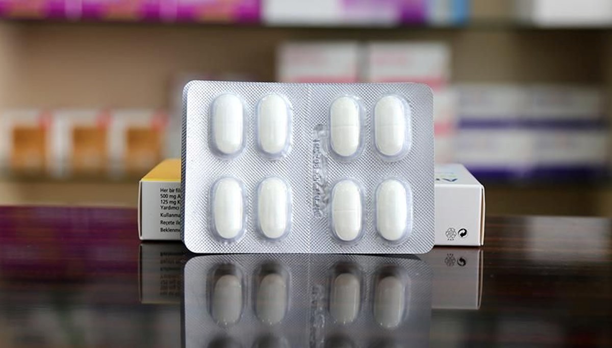 Bakan Koca'dan antibiyotik kullanımına ilişkin uyarı Bakan Koca'dan antibiyotik kullanımına ilişkin uyarı