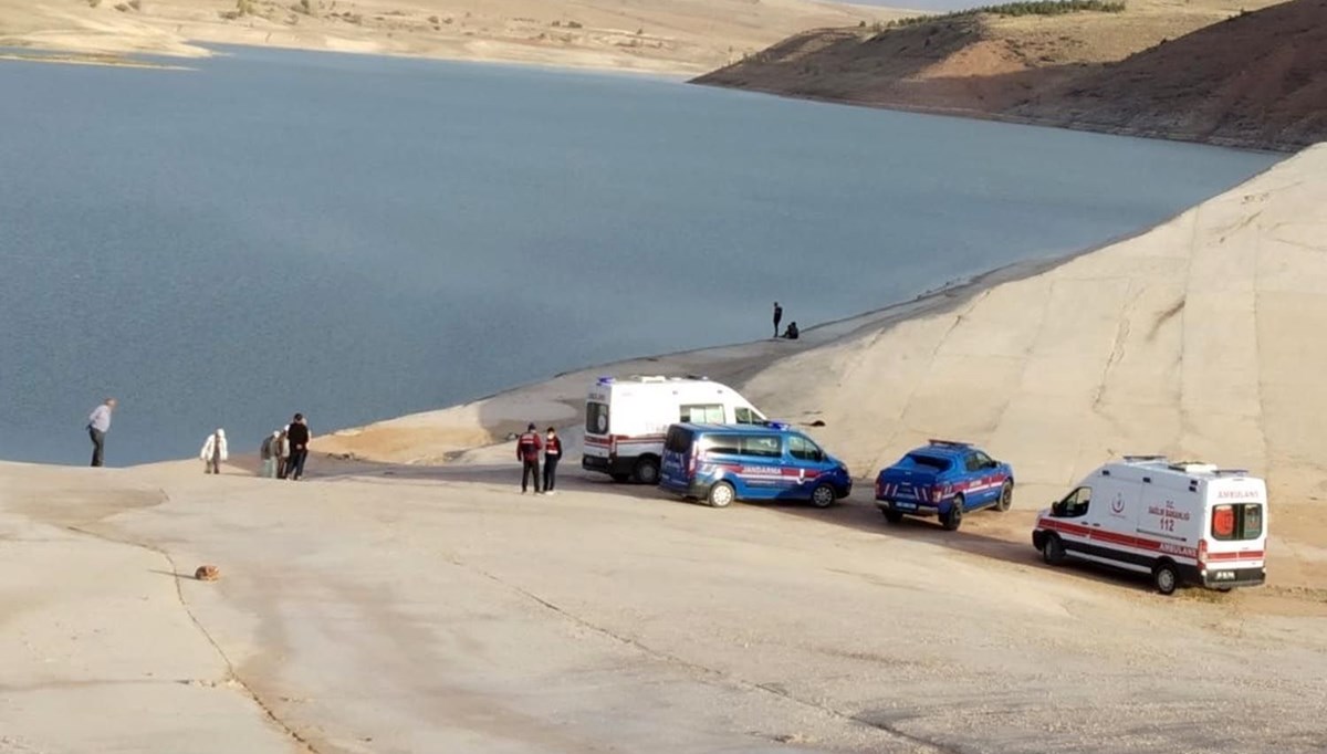 Yozgat'ta baraj gölünde kaybolan çocuğun cesedi bulundu Yozgat'ta baraj gölünde kaybolan çocuğun cesedi bulundu