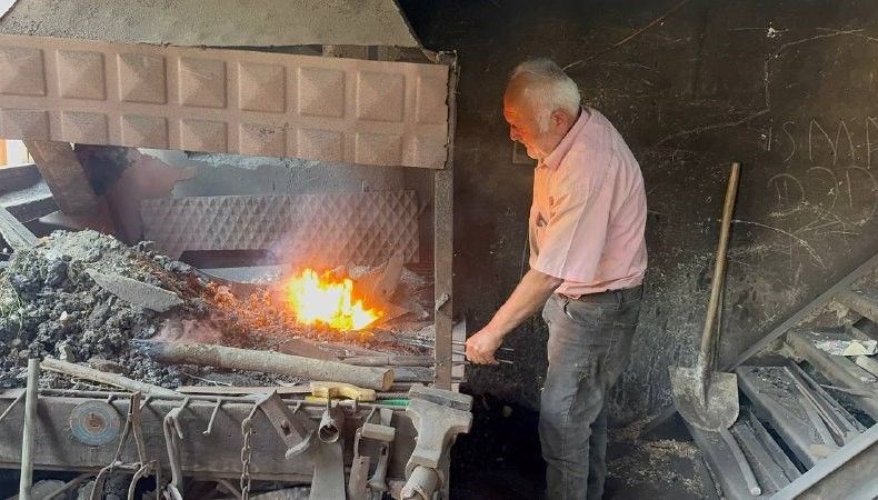 Son kuşak demirci: 50 yıldır mesleğini sürdürüyor