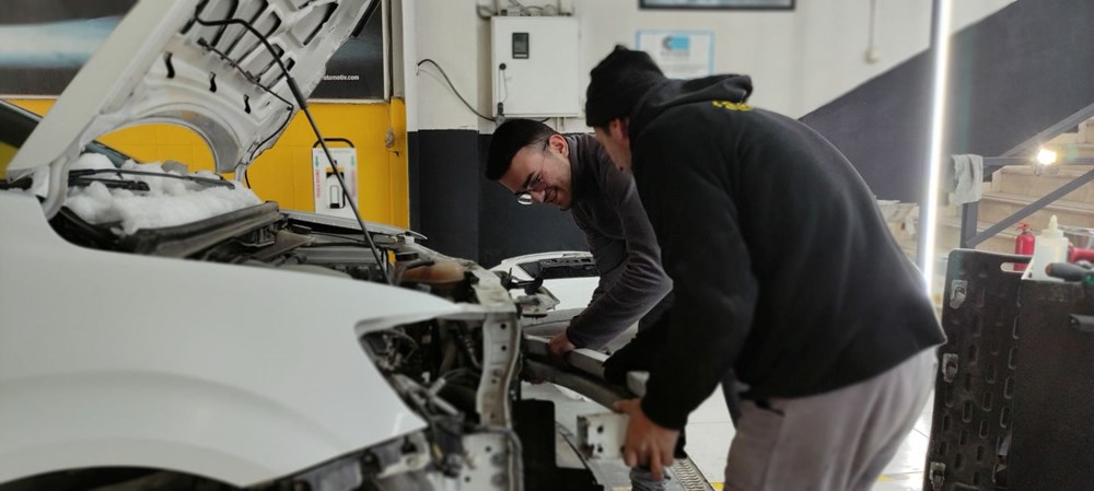 Kar kazaları artırdı, kaportacılarda araç koyacak yer kalmadı - 7