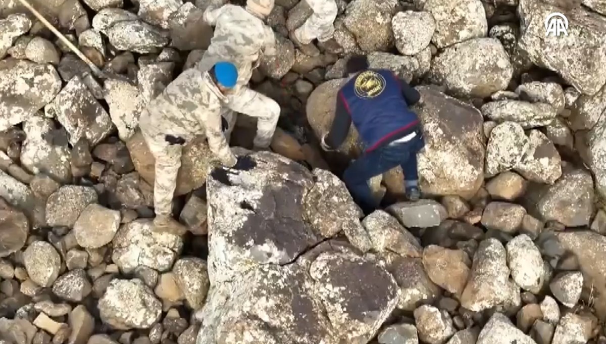 Şanlıurfa'da silah kaçakçılığı operasyonu: 23 kişi yakalandı Şanlıurfa'da silah kaçakçılığı operasyonu: 23 kişi yakalandı