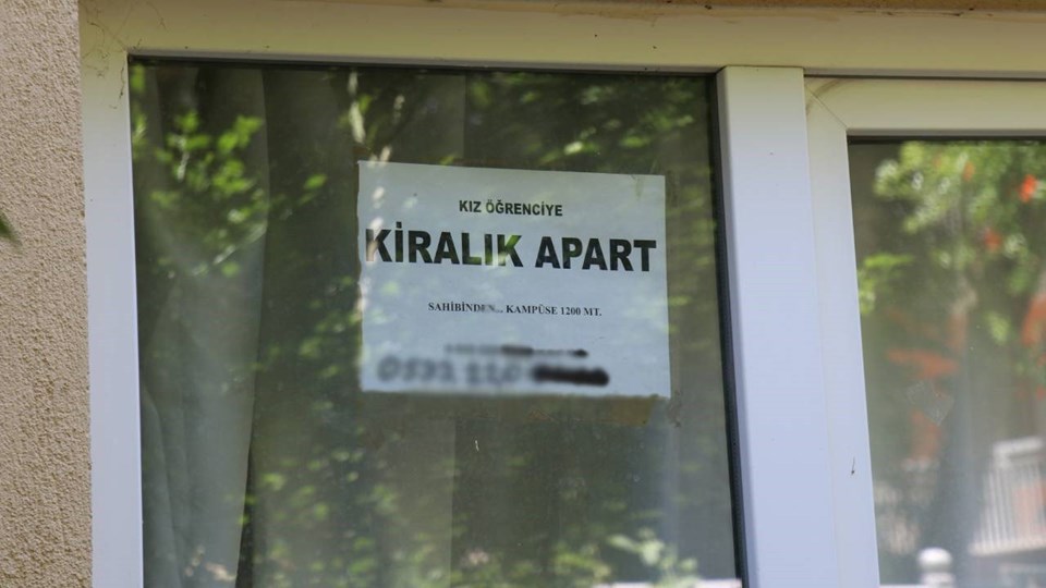 Apartta casus kamera olayında yeni ayrıntı: Kız öğrencileri hedef almış - 1