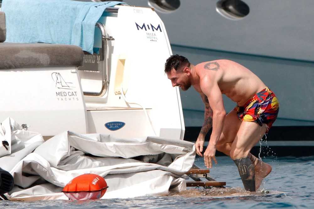 Lionel Messi ve Antonella Roccuzzo ile Cesc Fabregas ve Daniella Semaan tatilde - 7