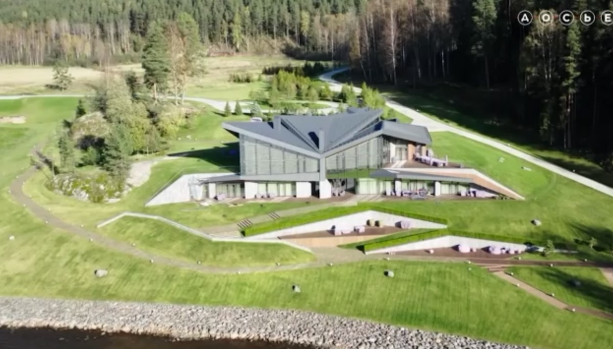 Putin'in NATO sınırındaki gizli evi Putin'in NATO sınırındaki gizli evi