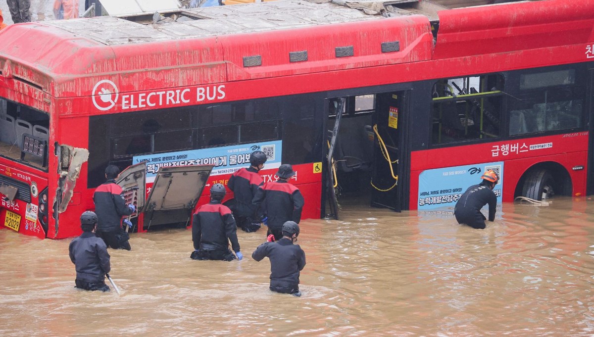 Güney Kore'de sel felaketi: 32 ölü