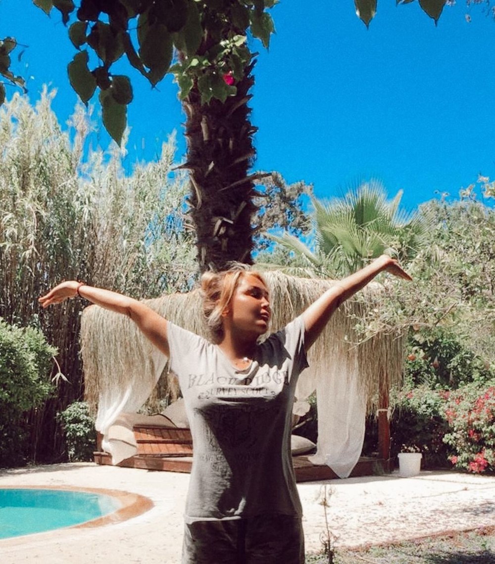 Ünlülerin tatil fotoğrafları (24-30 Mayıs 2021 haftası) - 9